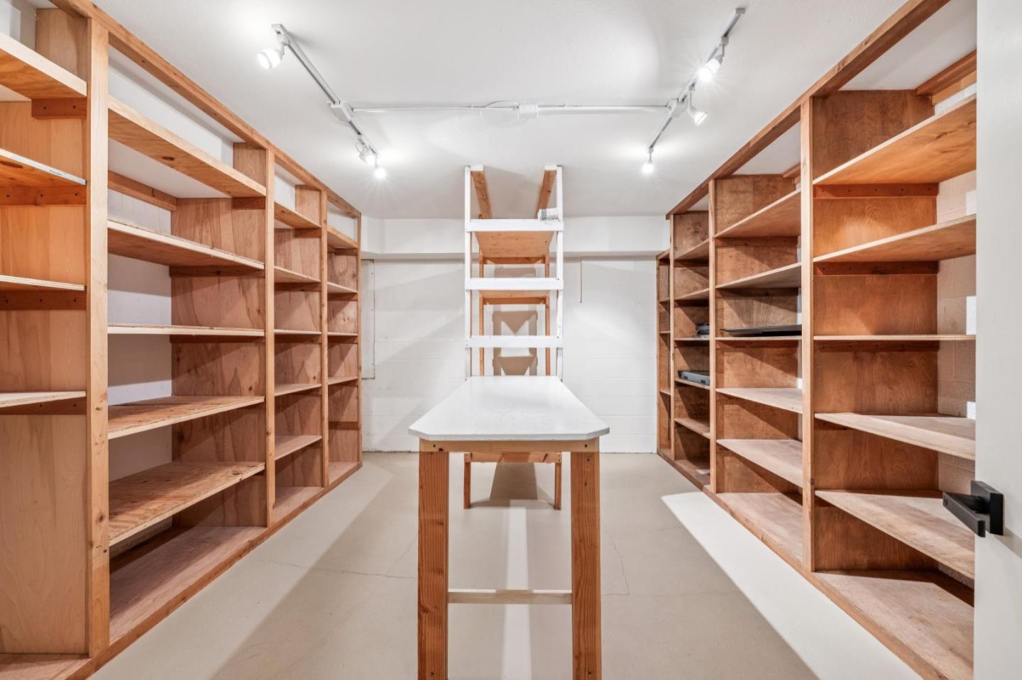 Detail Gallery Image 37 of 51 For 26245 Rinconada Dr, Carmel Valley,  CA 93924 - 4 Beds | 3/1 Baths