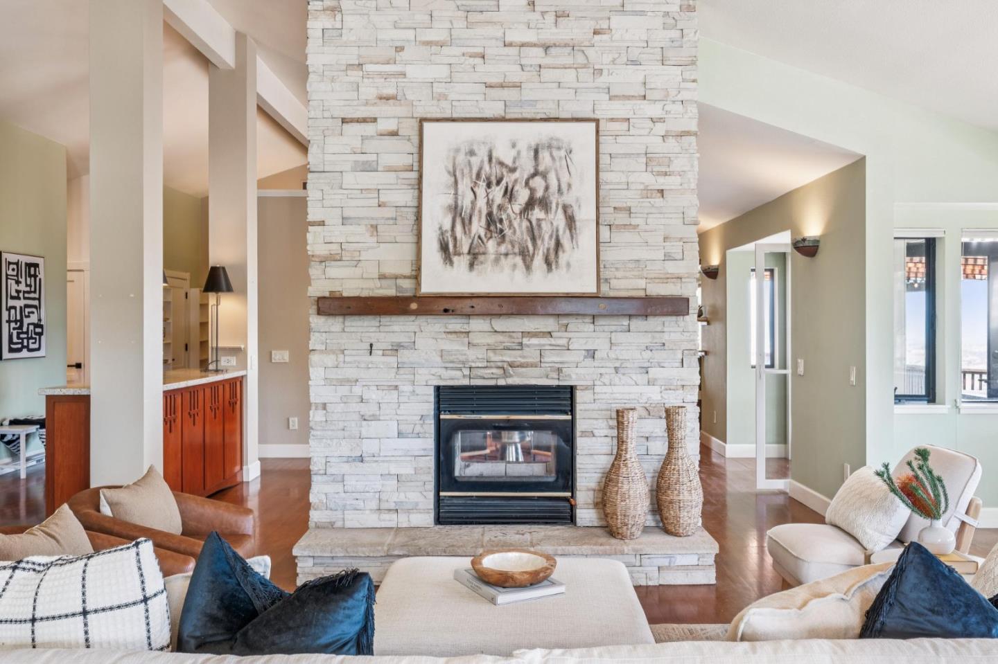 Detail Gallery Image 7 of 51 For 26245 Rinconada Dr, Carmel Valley,  CA 93924 - 4 Beds | 3/1 Baths