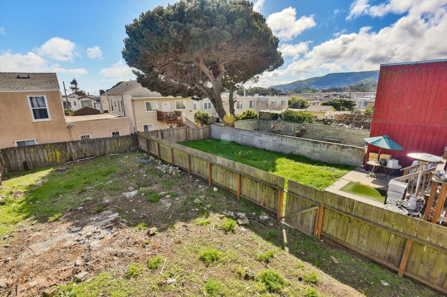 Detail Gallery Image 6 of 9 For 163 Peabody St, San Francisco,  CA 94134 - – Beds | – Baths