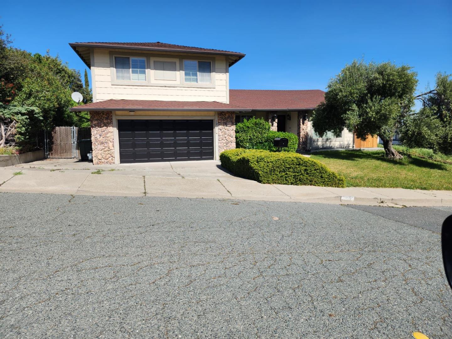 2430 Valley View Road, Hollister, CA, 95023