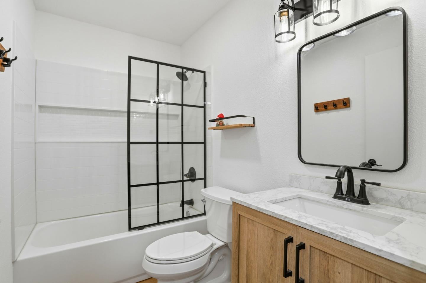 Photo #17: ML82040750 Listing: Photo #17