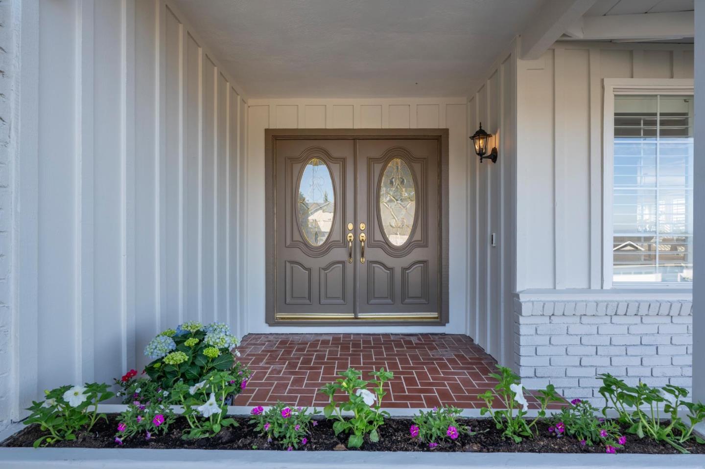 Detail Gallery Image 3 of 24 For 1340 Manzanita Dr, Millbrae,  CA 94030 - 4 Beds | 2 Baths