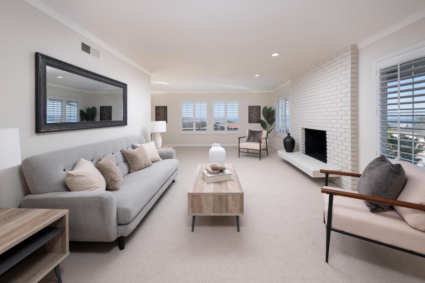 Detail Gallery Image 4 of 24 For 1340 Manzanita Dr, Millbrae,  CA 94030 - 4 Beds | 2 Baths