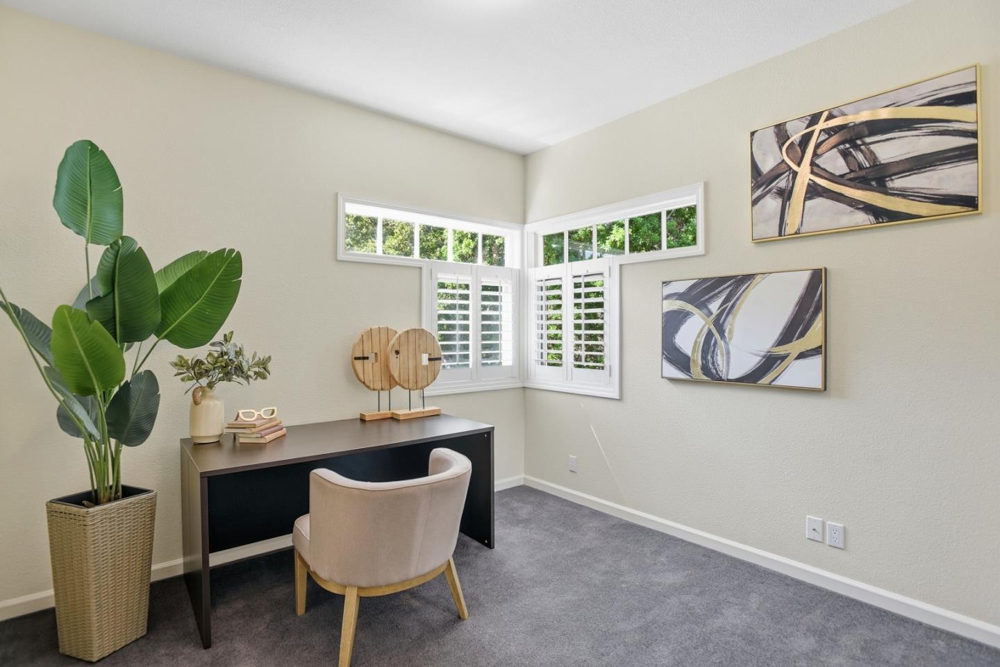 Detail Gallery Image 18 of 47 For 2060 Bunker Hill Dr, San Mateo,  CA 94402 - 4 Beds | 3 Baths