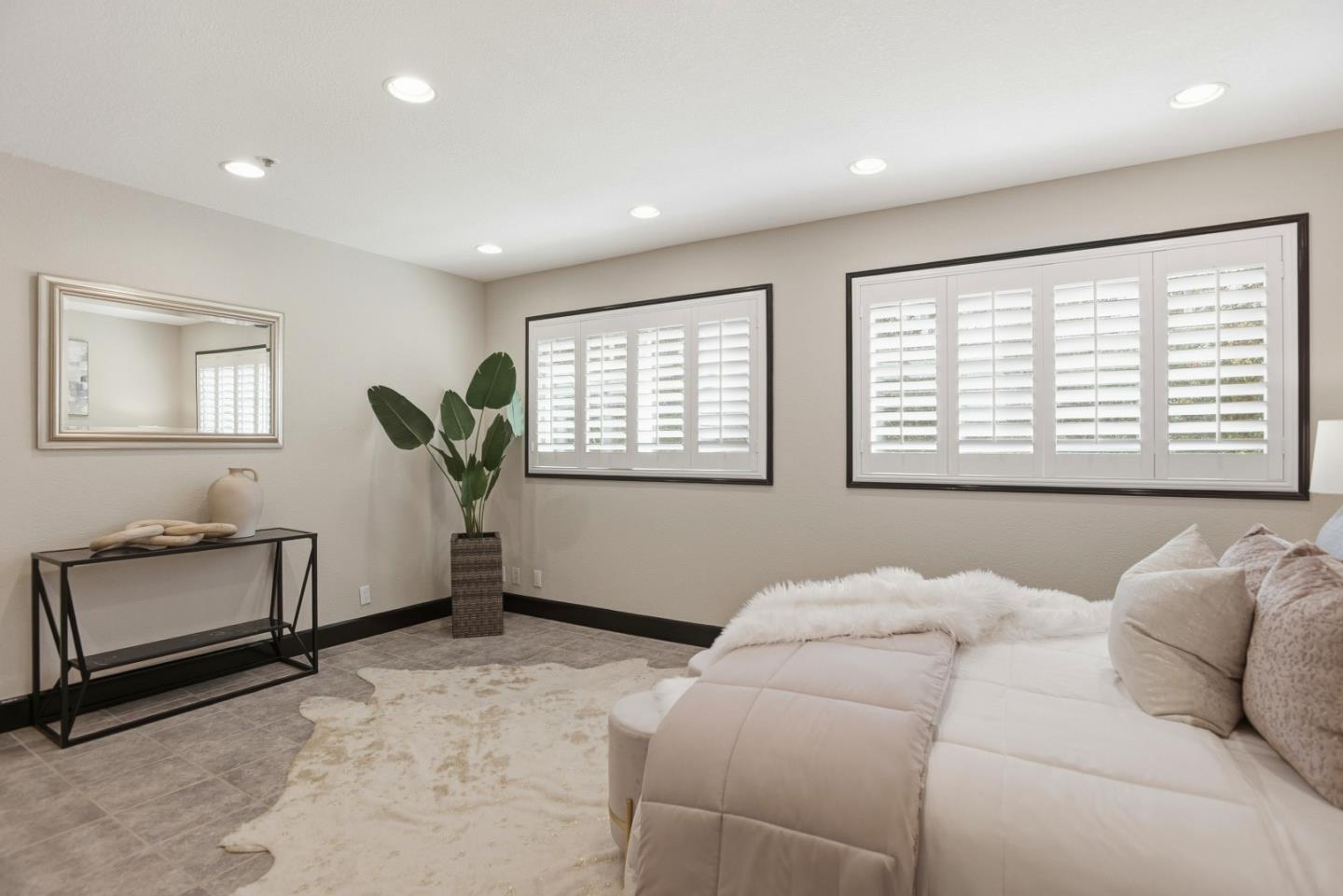 Detail Gallery Image 25 of 47 For 2060 Bunker Hill Dr, San Mateo,  CA 94402 - 4 Beds | 3 Baths