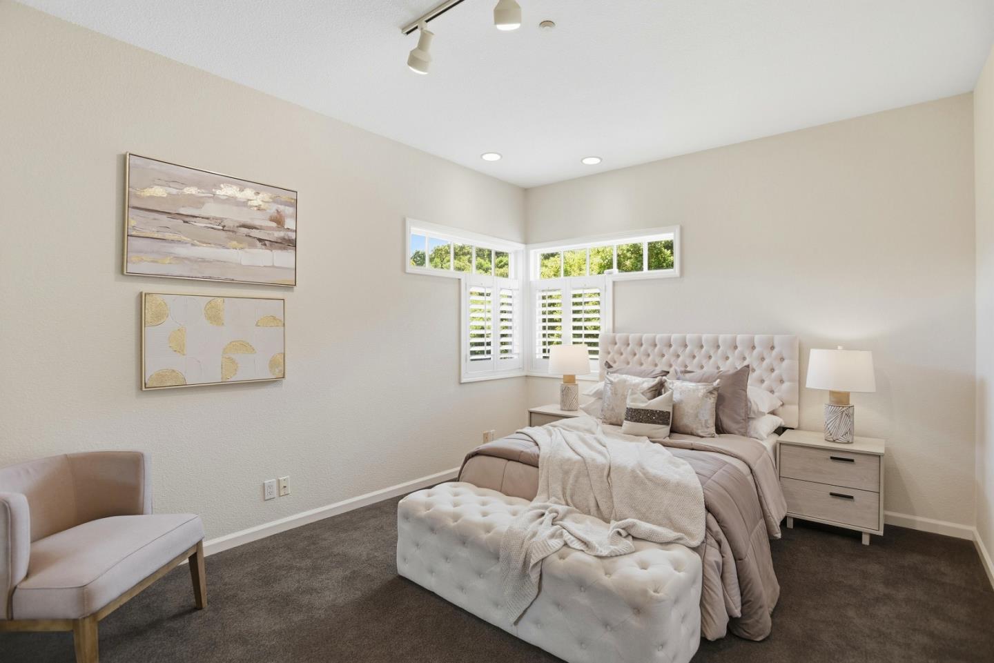 Detail Gallery Image 26 of 47 For 2060 Bunker Hill Dr, San Mateo,  CA 94402 - 4 Beds | 3 Baths