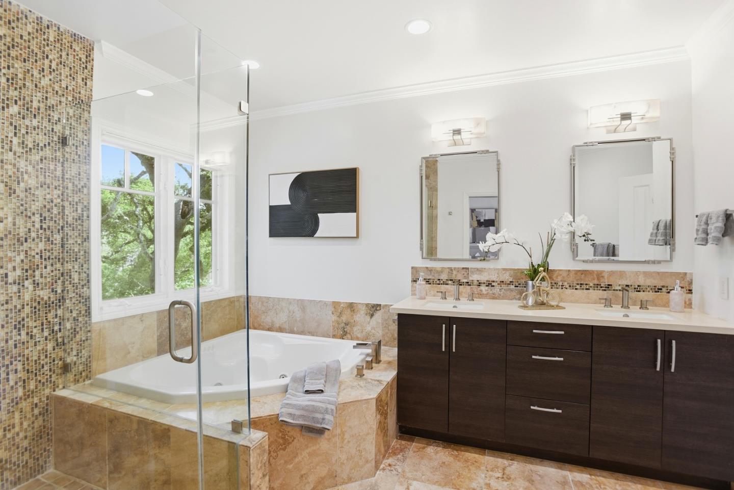 Detail Gallery Image 37 of 47 For 2060 Bunker Hill Dr, San Mateo,  CA 94402 - 4 Beds | 3 Baths