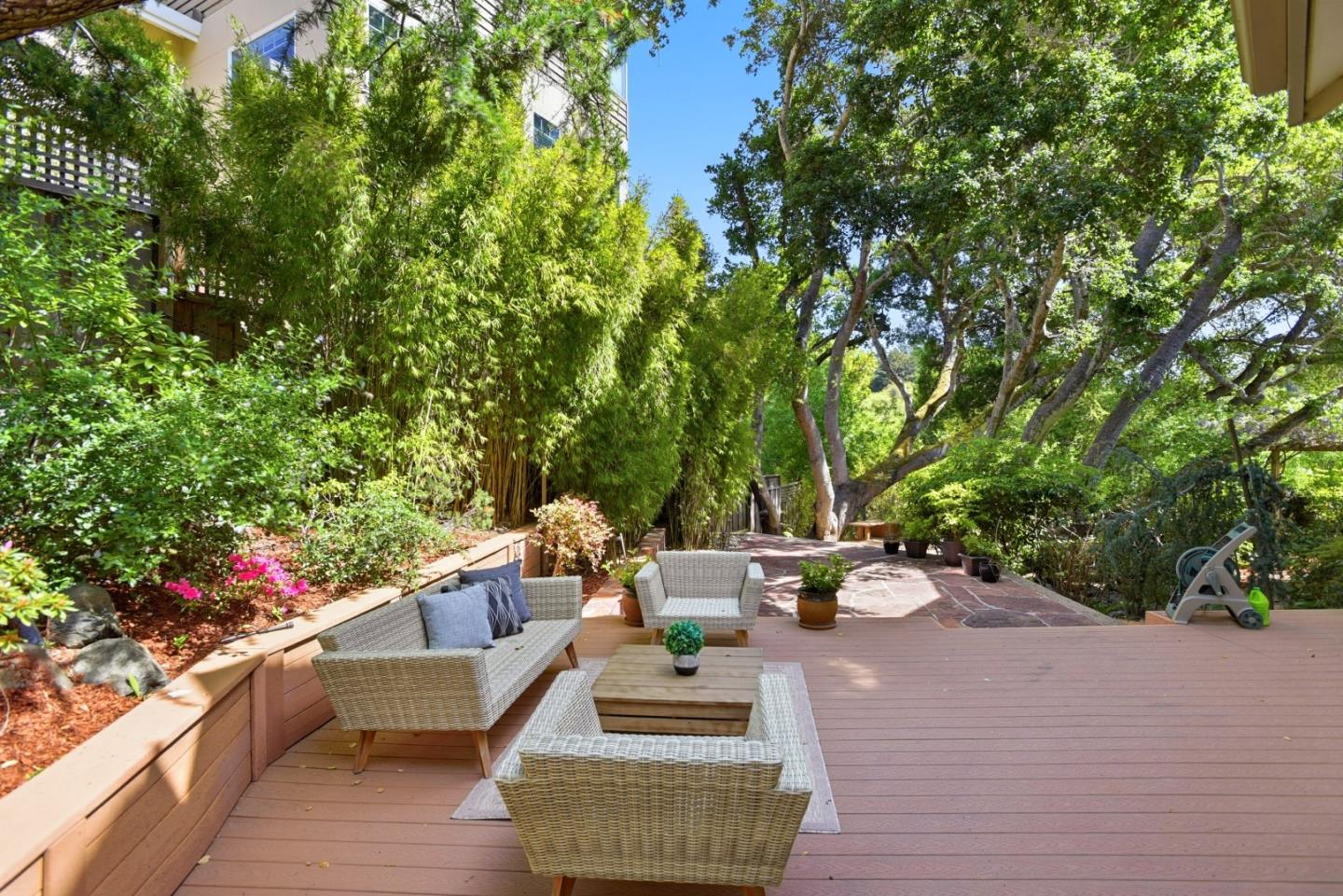 Detail Gallery Image 42 of 47 For 2060 Bunker Hill Dr, San Mateo,  CA 94402 - 4 Beds | 3 Baths