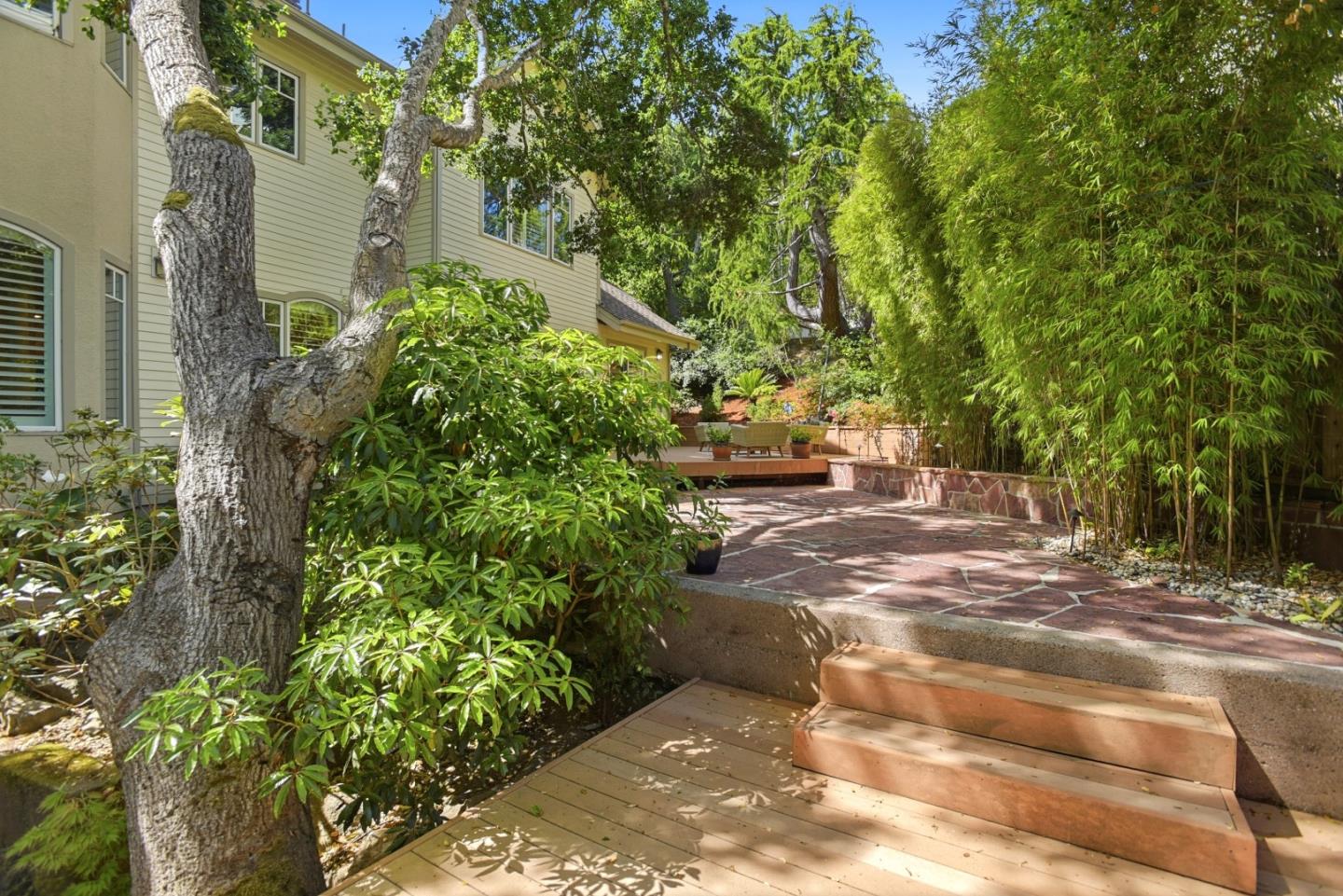 Detail Gallery Image 46 of 47 For 2060 Bunker Hill Dr, San Mateo,  CA 94402 - 4 Beds | 3 Baths