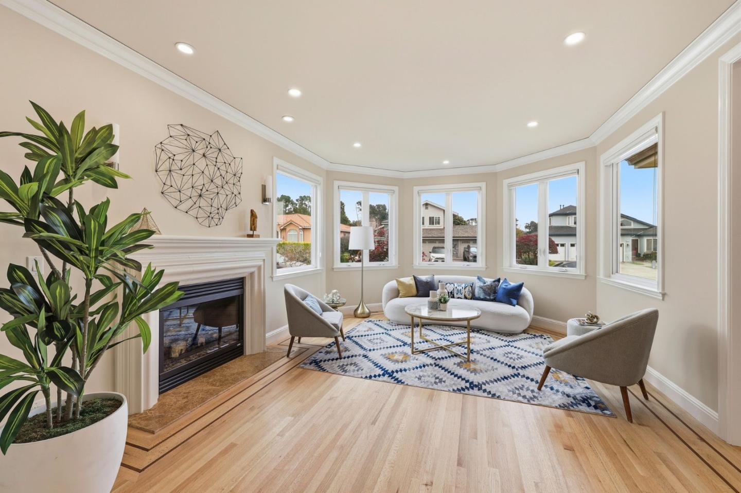 Detail Gallery Image 6 of 67 For 606 Highland Ave, Half Moon Bay,  CA 94019 - 4 Beds | 3 Baths