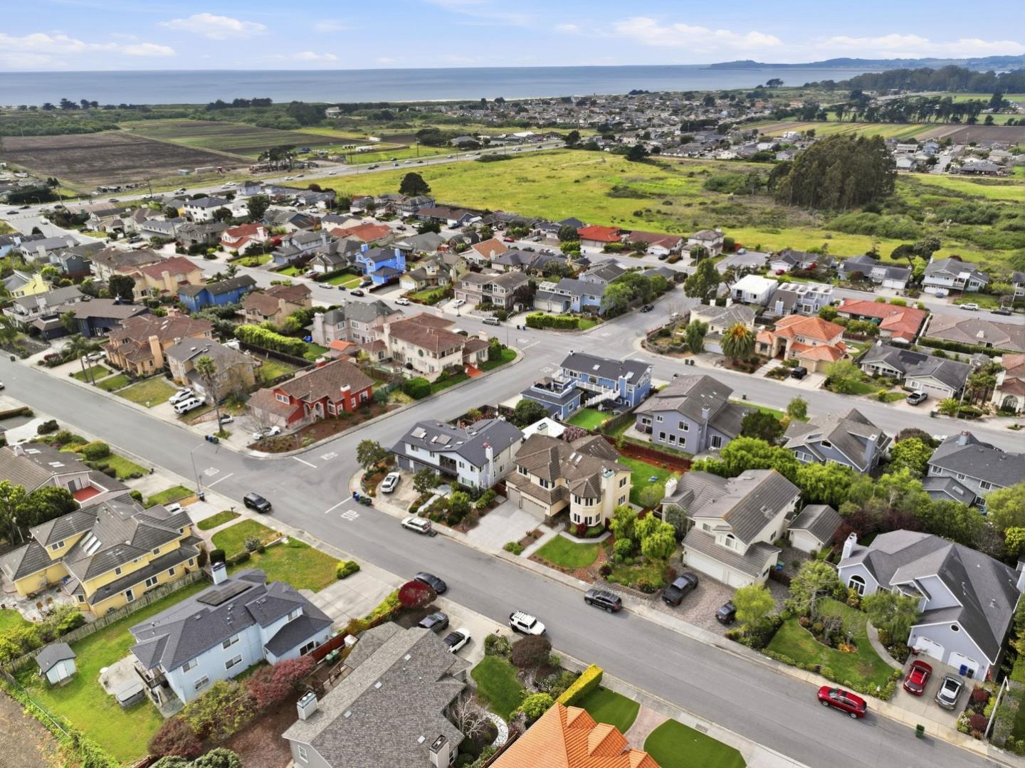 Detail Gallery Image 62 of 67 For 606 Highland Ave, Half Moon Bay,  CA 94019 - 4 Beds | 3 Baths