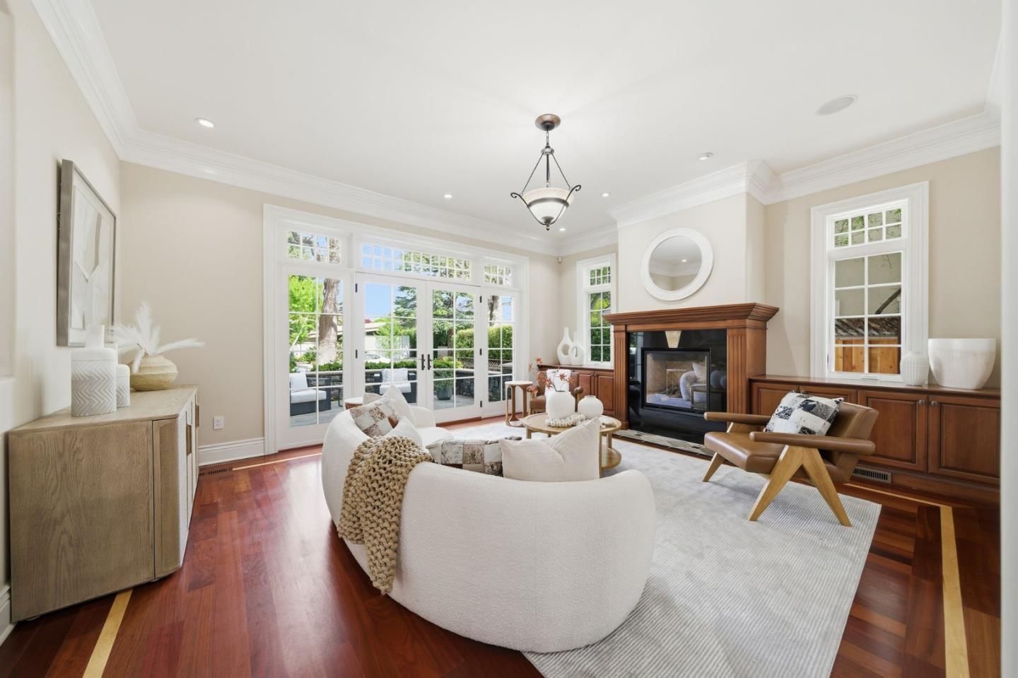 Detail Gallery Image 10 of 83 For 1826 Waverley St, Palo Alto,  CA 94301 - 4 Beds | 4 Baths