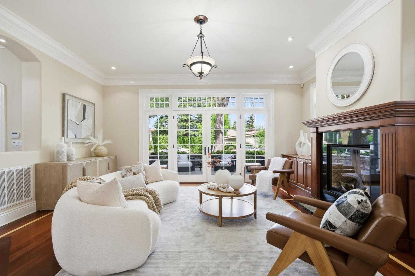 Detail Gallery Image 11 of 83 For 1826 Waverley St, Palo Alto,  CA 94301 - 4 Beds | 4 Baths