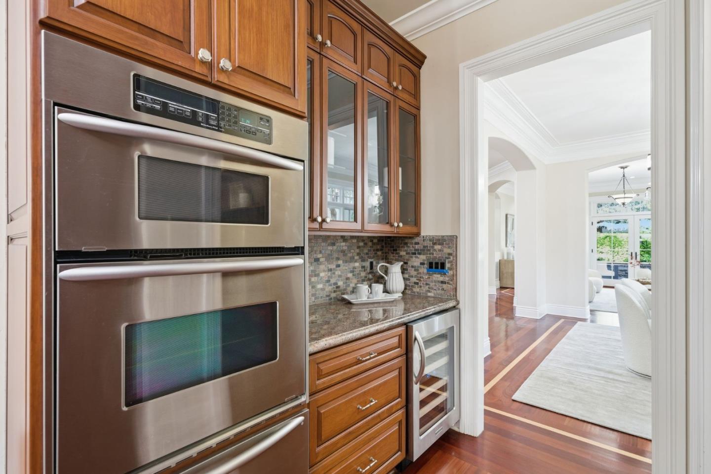 Detail Gallery Image 26 of 83 For 1826 Waverley St, Palo Alto,  CA 94301 - 4 Beds | 4 Baths