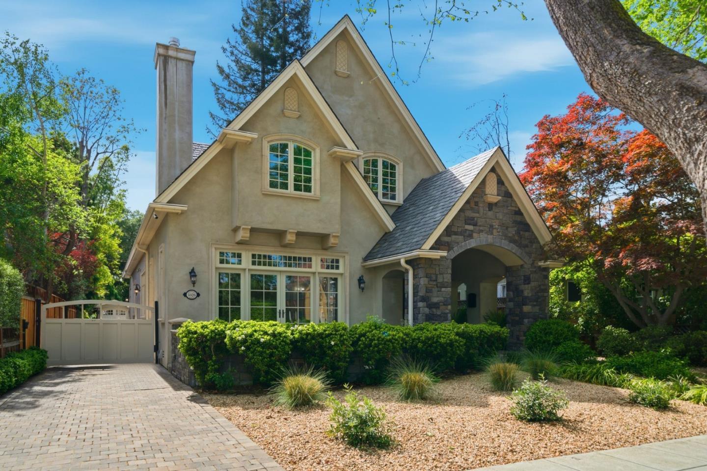 Detail Gallery Image 3 of 83 For 1826 Waverley St, Palo Alto,  CA 94301 - 4 Beds | 4 Baths