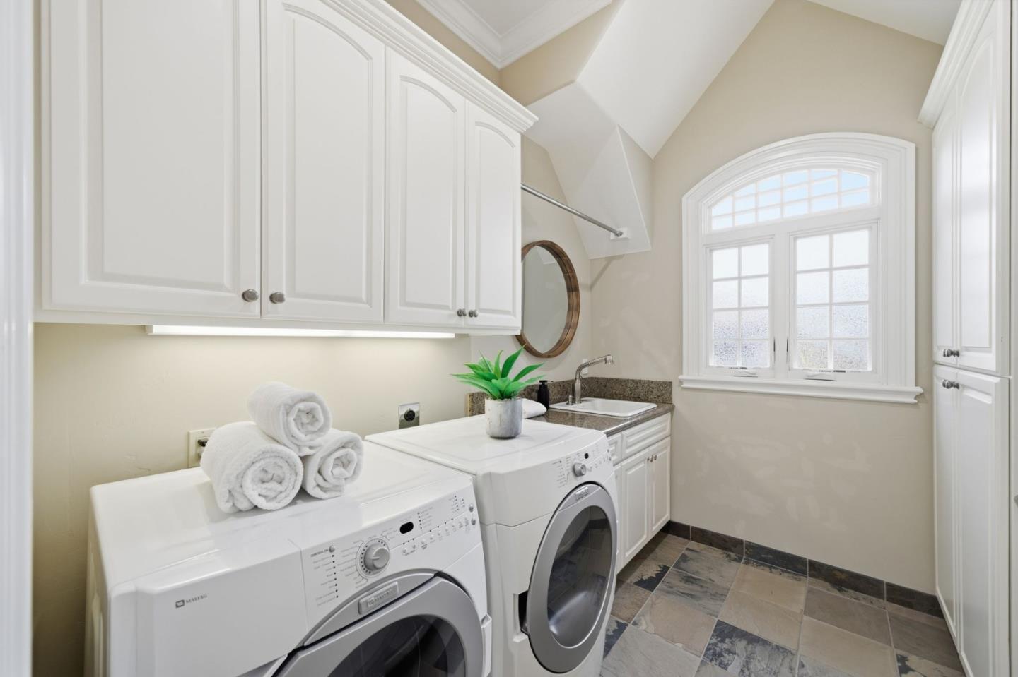 Detail Gallery Image 44 of 83 For 1826 Waverley St, Palo Alto,  CA 94301 - 4 Beds | 4 Baths