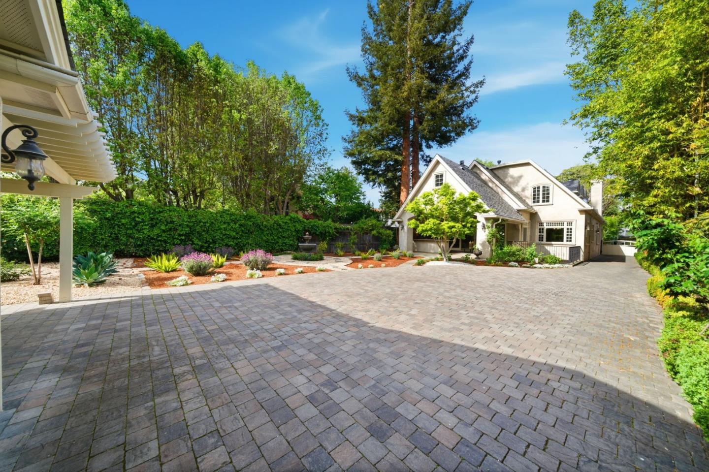 Detail Gallery Image 70 of 83 For 1826 Waverley St, Palo Alto,  CA 94301 - 4 Beds | 4 Baths