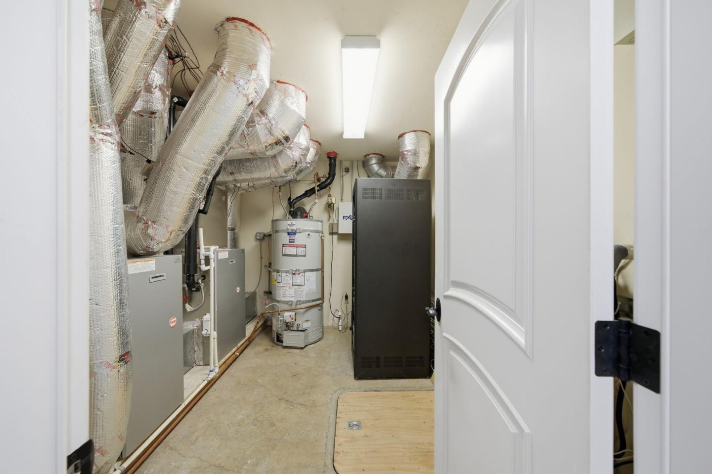 Detail Gallery Image 80 of 83 For 1826 Waverley St, Palo Alto,  CA 94301 - 4 Beds | 4 Baths