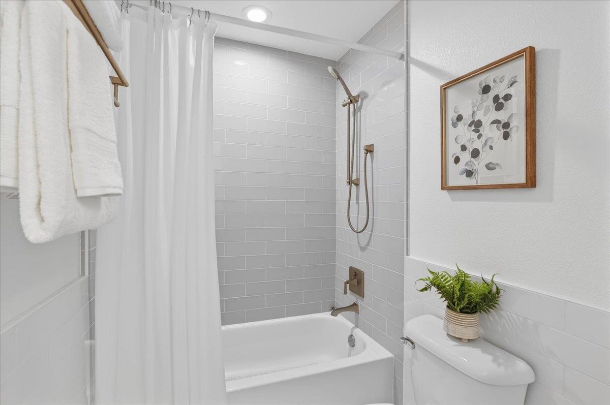 Detail Gallery Image 54 of 66 For 19135 Chinook Ct, Morgan Hill,  CA 95037 - 4 Beds | 2/1 Baths