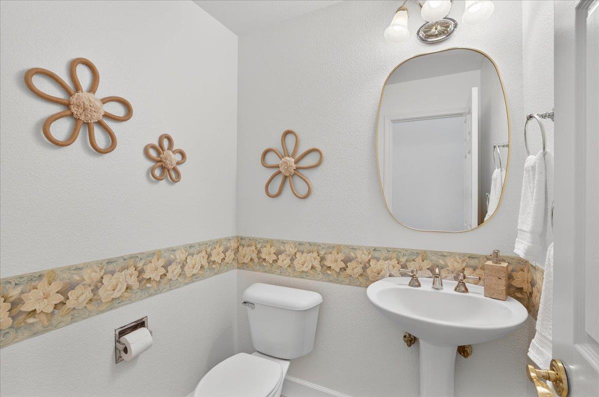 Detail Gallery Image 55 of 66 For 19135 Chinook Ct, Morgan Hill,  CA 95037 - 4 Beds | 2/1 Baths