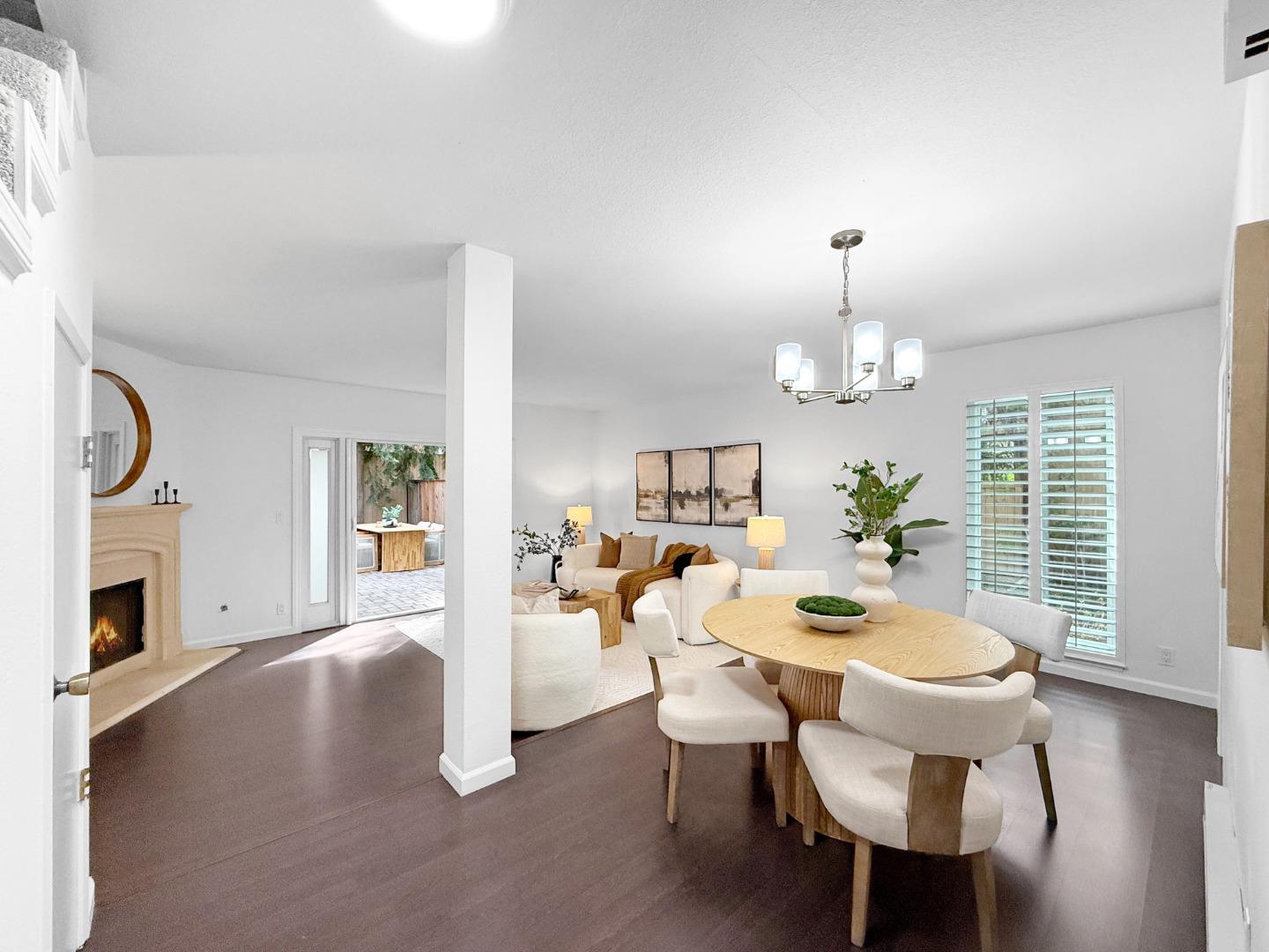 Detail Gallery Image 11 of 44 For 201 Flynn Ave #13,  Mountain View,  CA 94043 - 2 Beds | 1/1 Baths