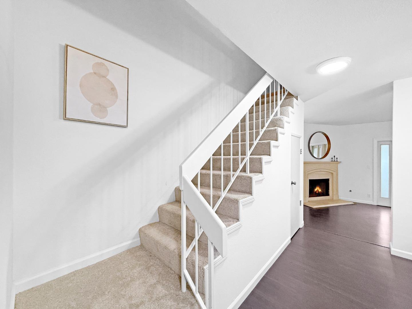 Detail Gallery Image 19 of 44 For 201 Flynn Ave #13,  Mountain View,  CA 94043 - 2 Beds | 1/1 Baths