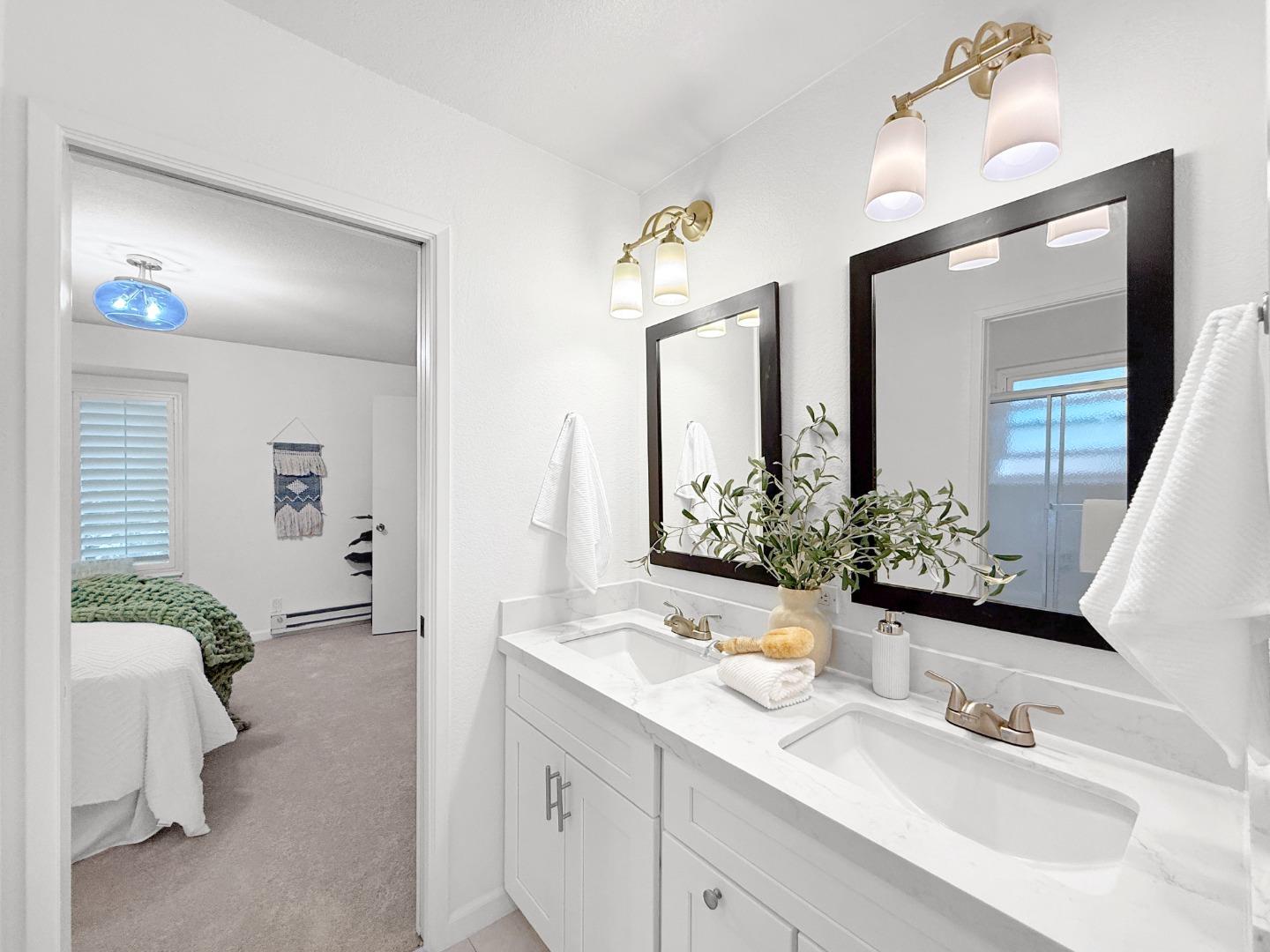 Detail Gallery Image 29 of 44 For 201 Flynn Ave #13,  Mountain View,  CA 94043 - 2 Beds | 1/1 Baths
