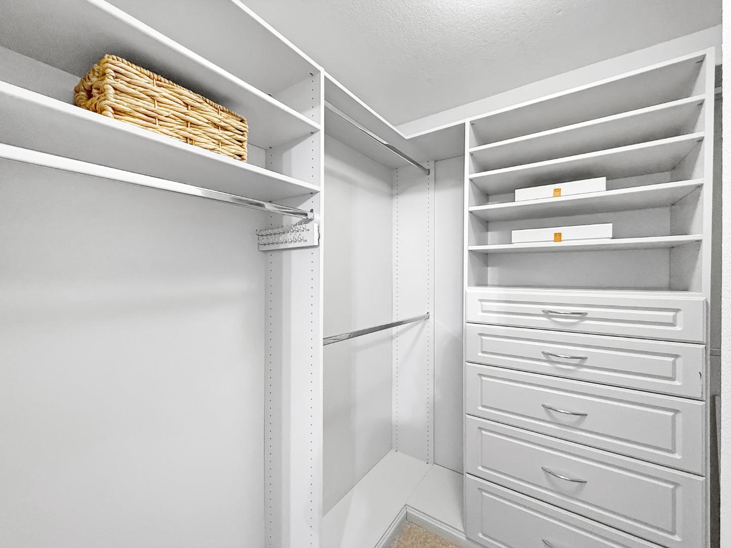 Detail Gallery Image 33 of 44 For 201 Flynn Ave #13,  Mountain View,  CA 94043 - 2 Beds | 1/1 Baths