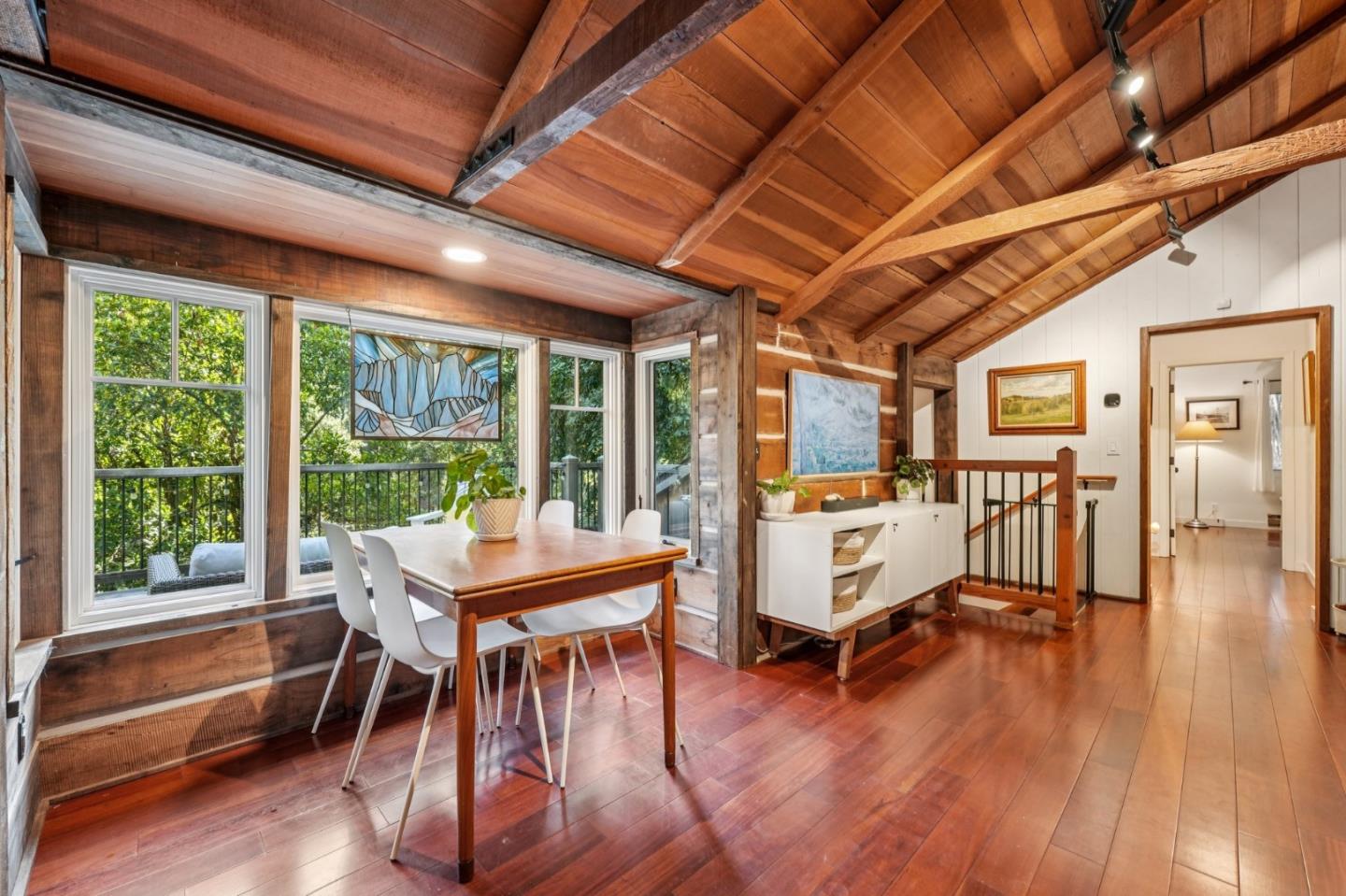 Detail Gallery Image 11 of 62 For 252 Blakewood Way, Redwood City,  CA 94062 - 3 Beds | 2 Baths