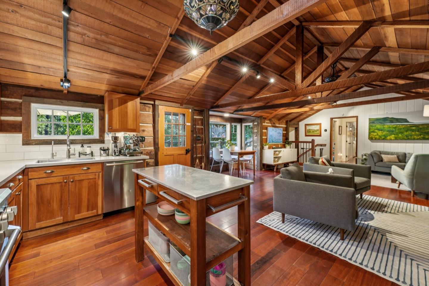 Detail Gallery Image 16 of 62 For 252 Blakewood Way, Redwood City,  CA 94062 - 3 Beds | 2 Baths