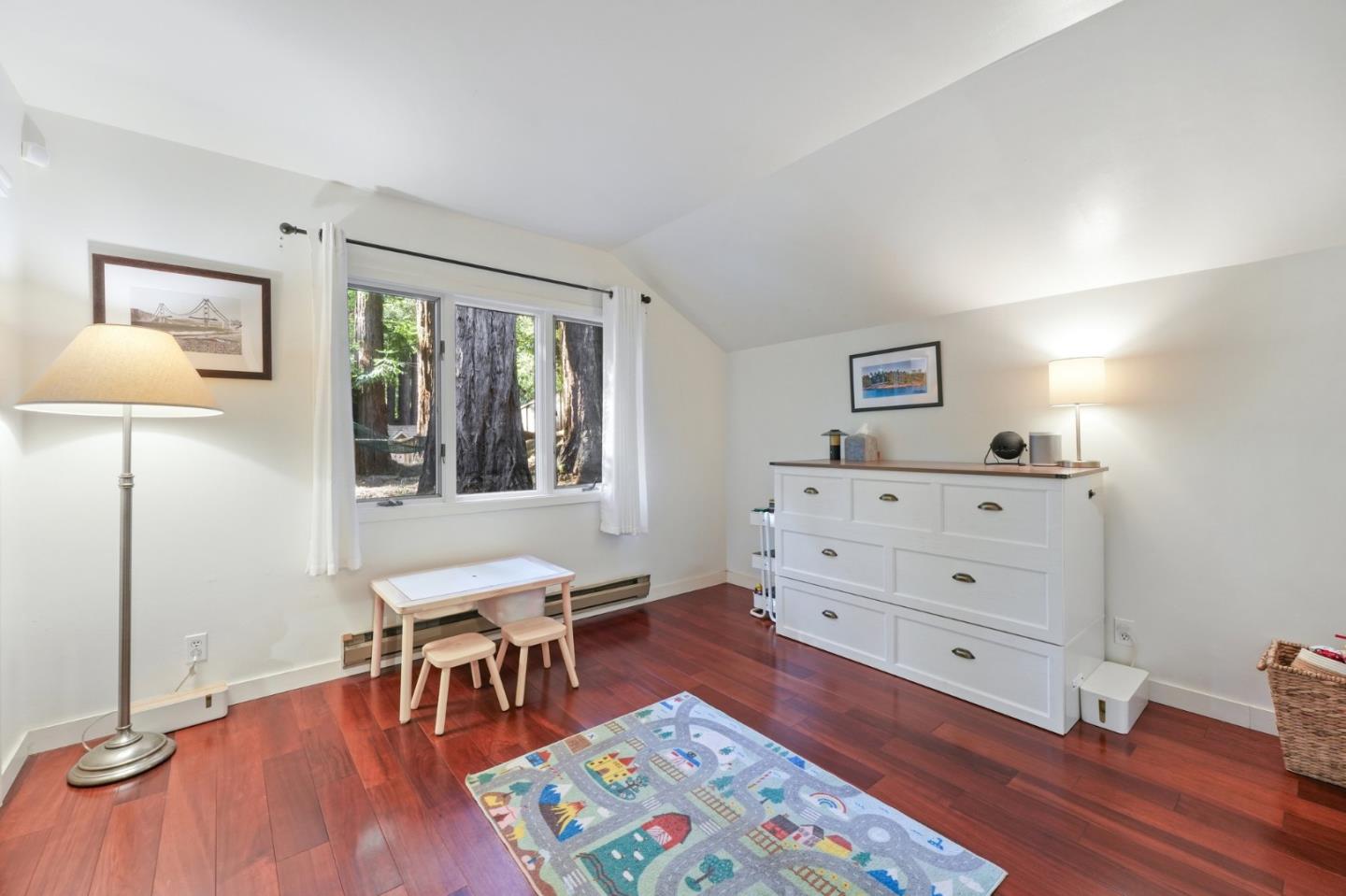 Detail Gallery Image 20 of 62 For 252 Blakewood Way, Redwood City,  CA 94062 - 3 Beds | 2 Baths