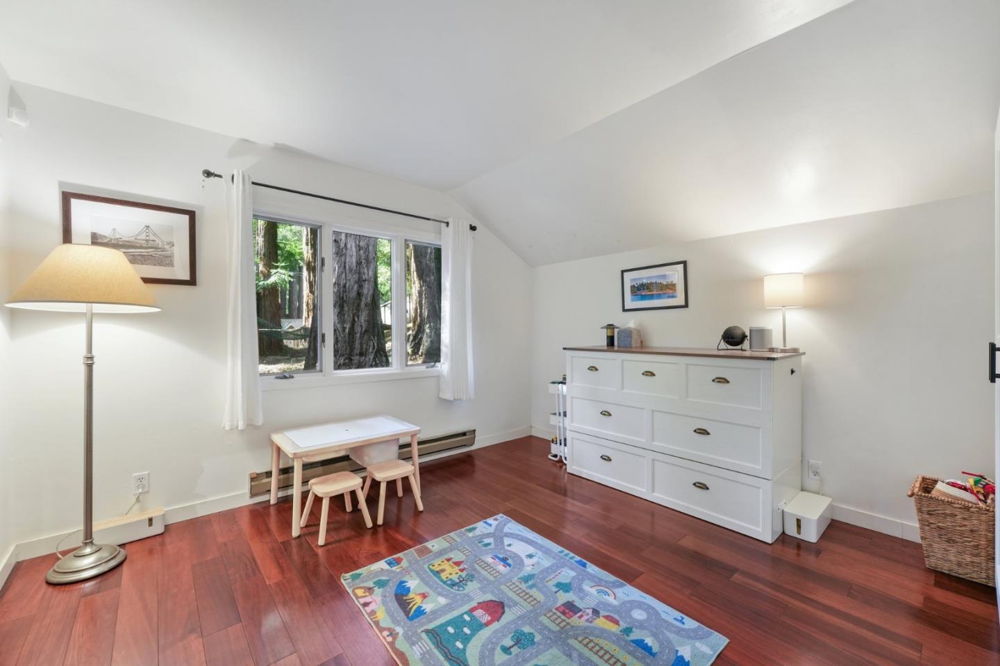 Detail Gallery Image 21 of 62 For 252 Blakewood Way, Redwood City,  CA 94062 - 3 Beds | 2 Baths