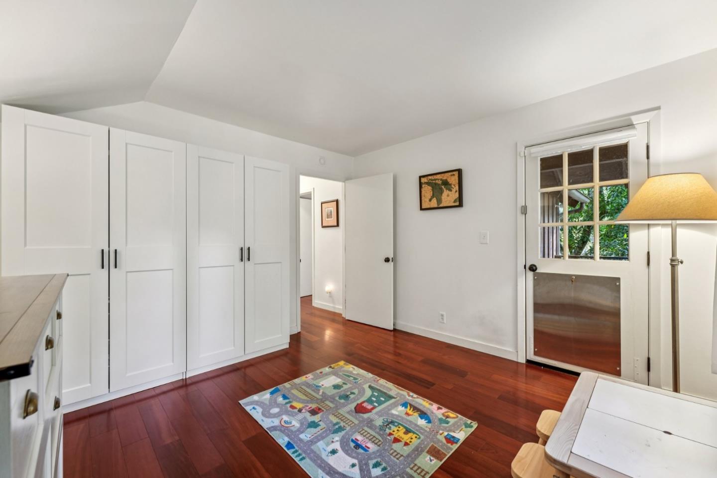 Detail Gallery Image 22 of 62 For 252 Blakewood Way, Redwood City,  CA 94062 - 3 Beds | 2 Baths