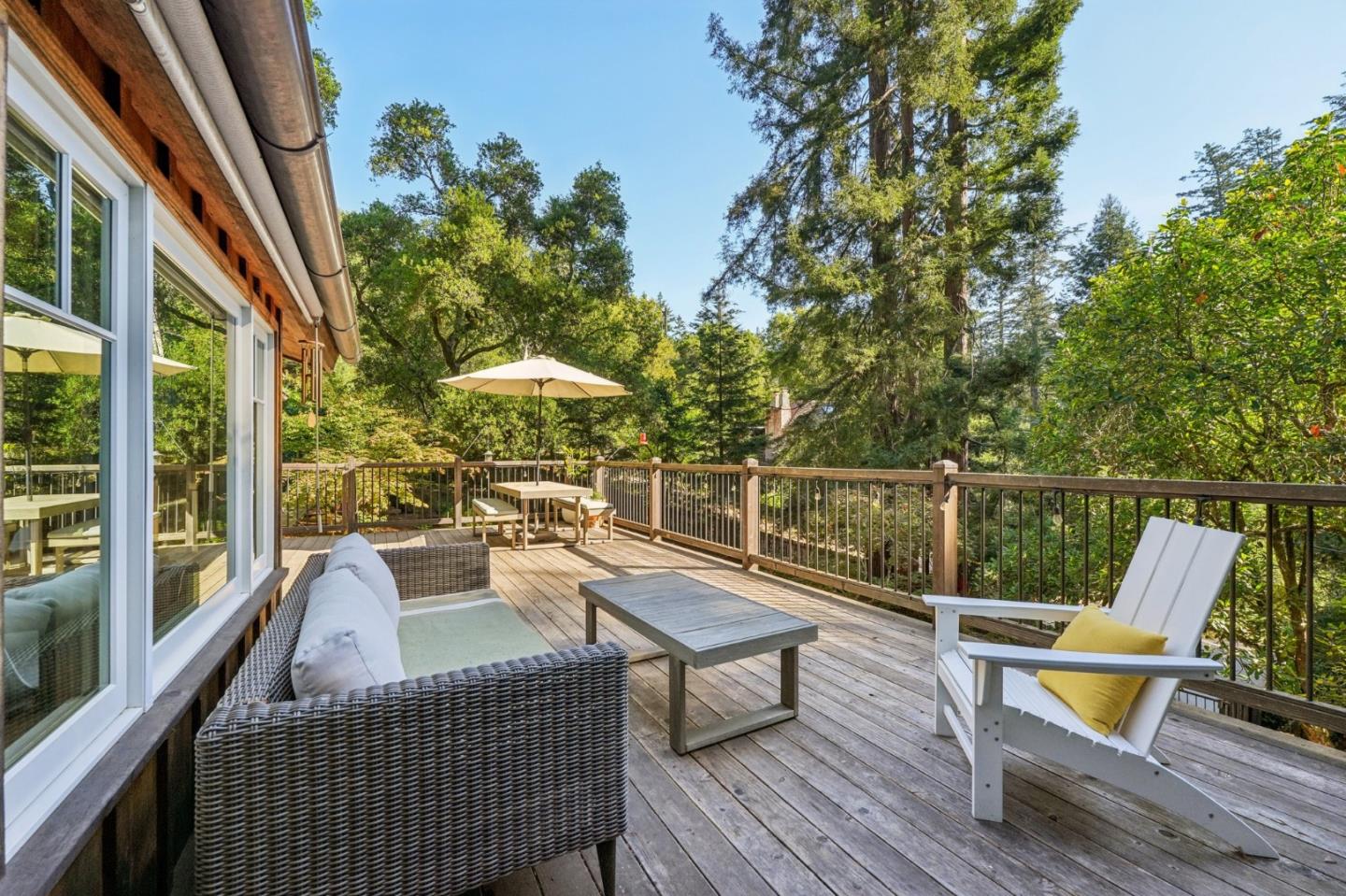 Detail Gallery Image 49 of 62 For 252 Blakewood Way, Redwood City,  CA 94062 - 3 Beds | 2 Baths