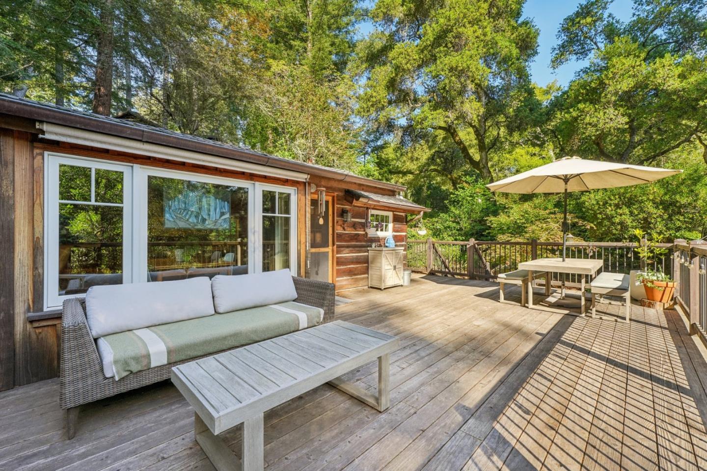 Detail Gallery Image 50 of 62 For 252 Blakewood Way, Redwood City,  CA 94062 - 3 Beds | 2 Baths