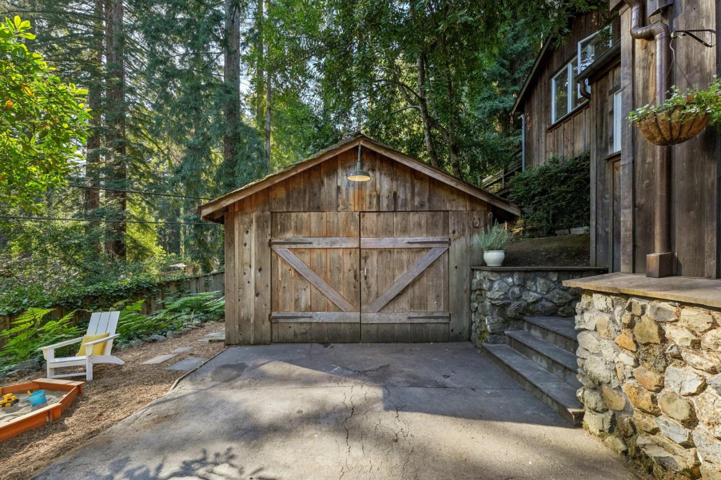 Detail Gallery Image 57 of 62 For 252 Blakewood Way, Redwood City,  CA 94062 - 3 Beds | 2 Baths