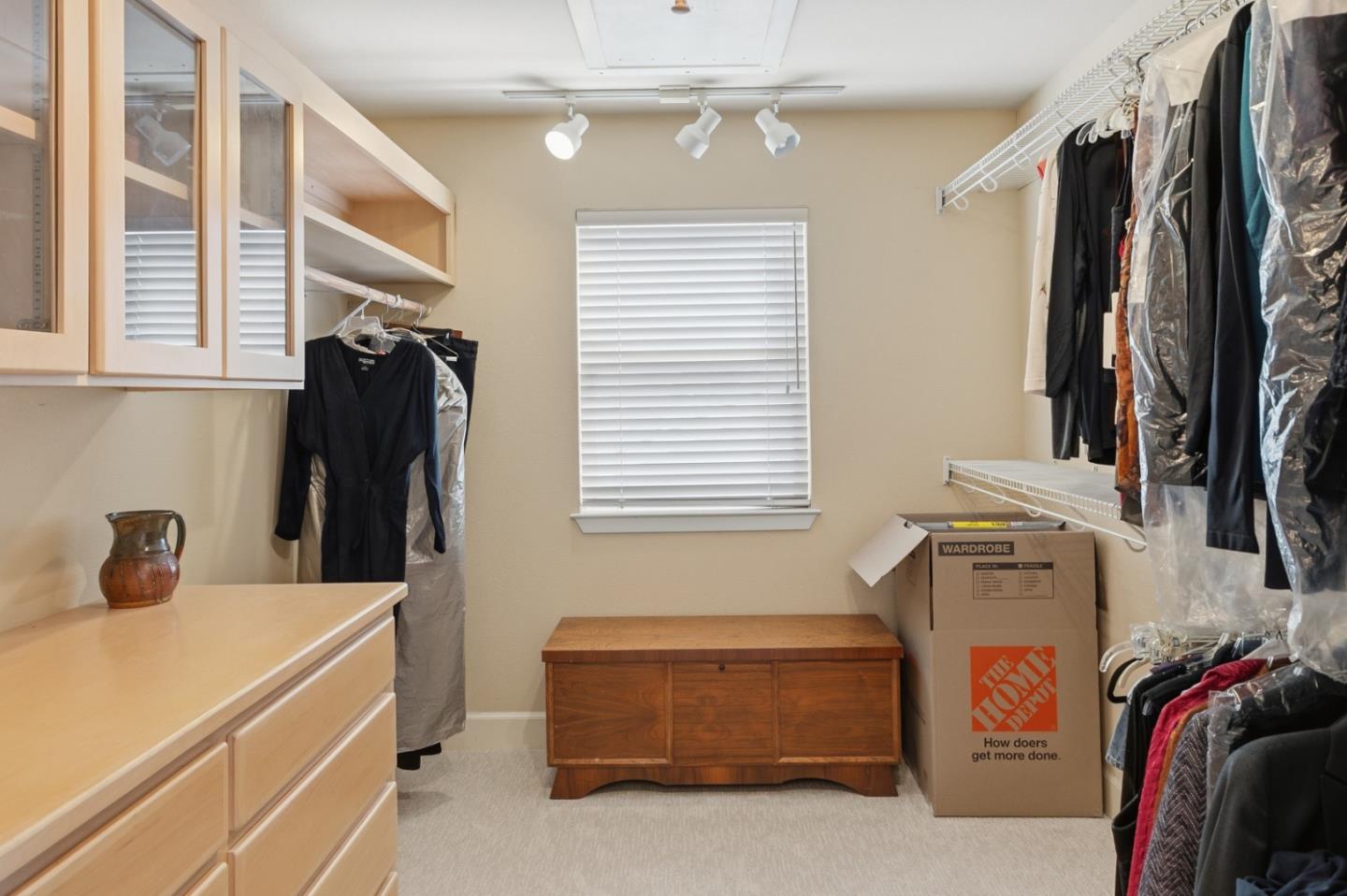 Detail Gallery Image 14 of 29 For 2160 Rosswood Dr, San Jose,  CA 95124 - 5 Beds | 3/1 Baths