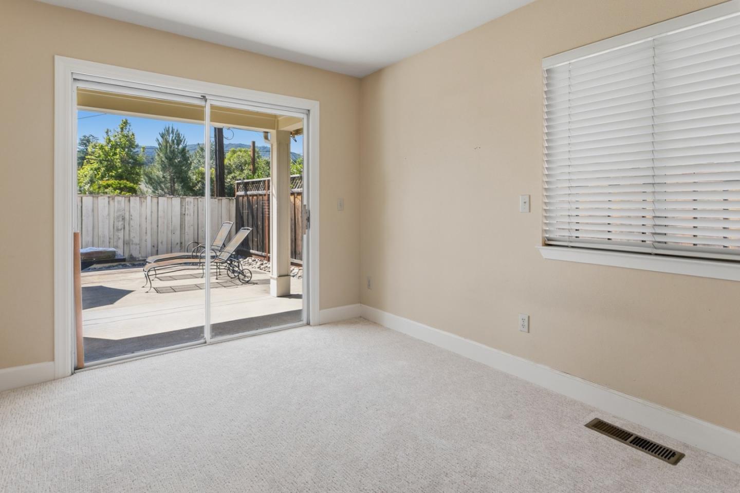 Detail Gallery Image 18 of 29 For 2160 Rosswood Dr, San Jose,  CA 95124 - 5 Beds | 3/1 Baths