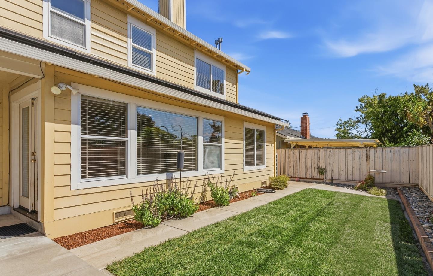 Detail Gallery Image 23 of 29 For 2160 Rosswood Dr, San Jose,  CA 95124 - 5 Beds | 3/1 Baths