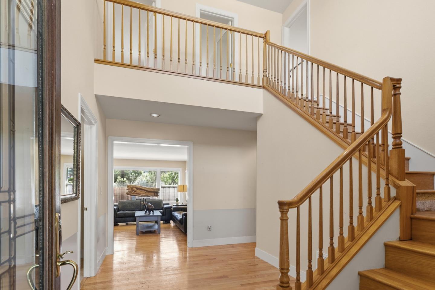 Detail Gallery Image 3 of 29 For 2160 Rosswood Dr, San Jose,  CA 95124 - 5 Beds | 3/1 Baths