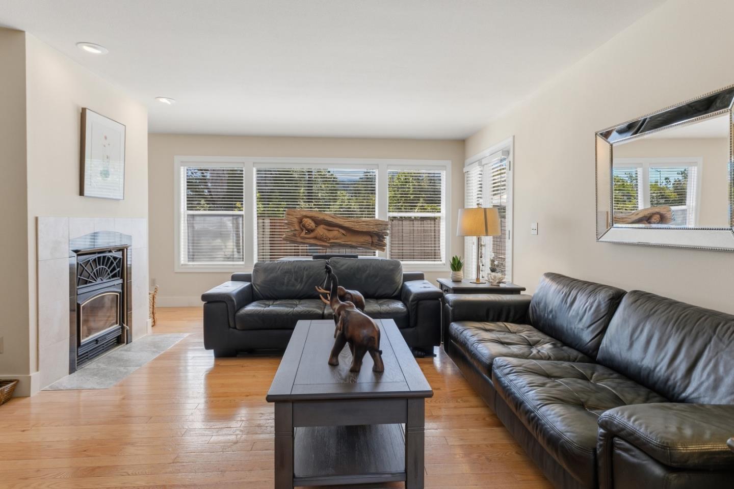 Detail Gallery Image 7 of 29 For 2160 Rosswood Dr, San Jose,  CA 95124 - 5 Beds | 3/1 Baths