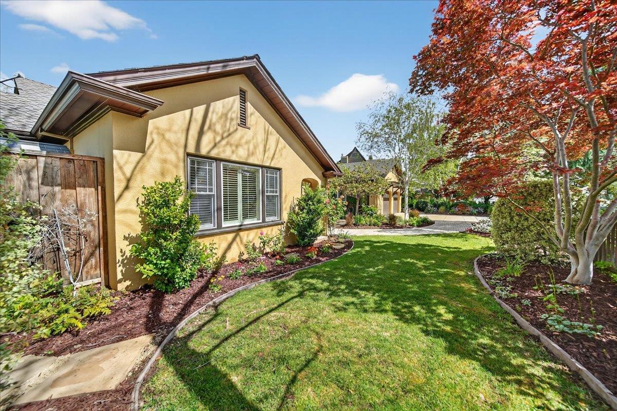 Detail Gallery Image 3 of 37 For 16839 Frank Ave, Los Gatos,  CA 95032 - 3 Beds | 2 Baths