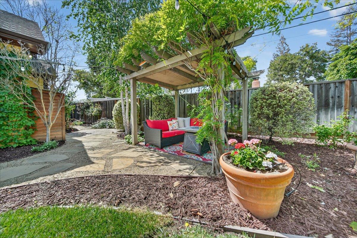 Detail Gallery Image 34 of 37 For 16839 Frank Ave, Los Gatos,  CA 95032 - 3 Beds | 2 Baths