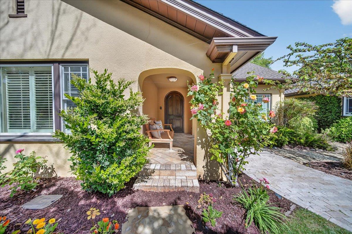 Detail Gallery Image 4 of 37 For 16839 Frank Ave, Los Gatos,  CA 95032 - 3 Beds | 2 Baths