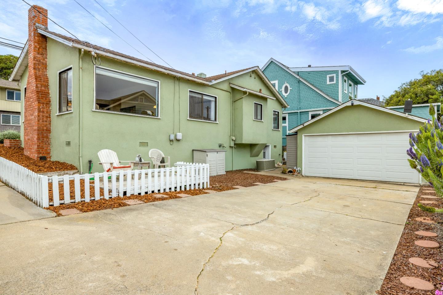 Detail Gallery Image 28 of 43 For 360 Central Ave, Pacific Grove,  CA 93950 - 2 Beds | 1 Baths