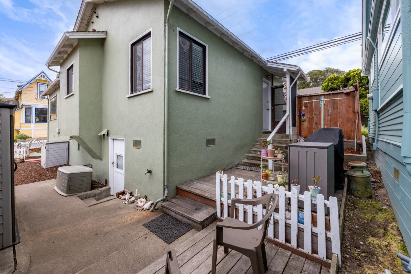 Detail Gallery Image 37 of 43 For 360 Central Ave, Pacific Grove,  CA 93950 - 2 Beds | 1 Baths