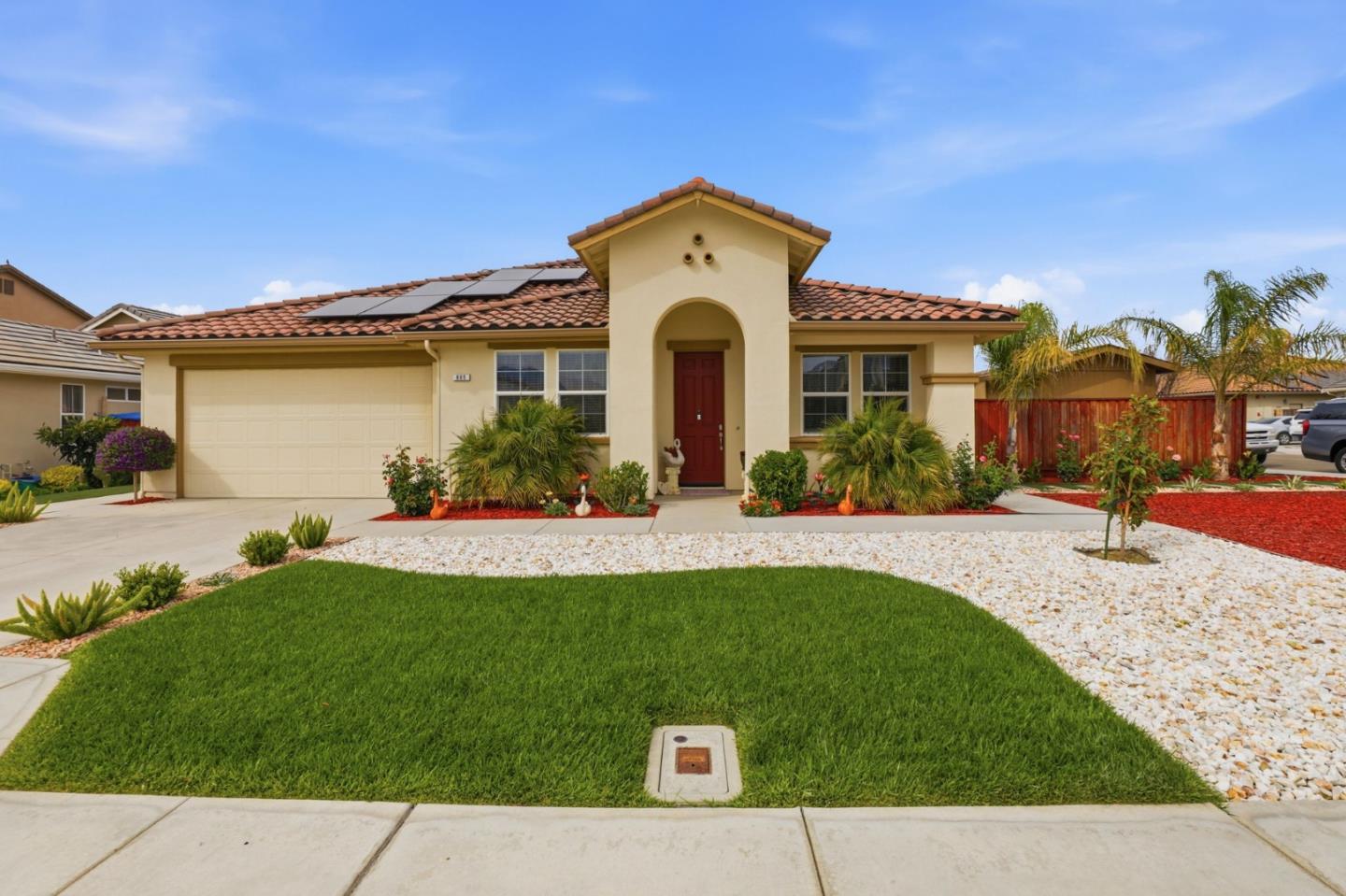 Detail Gallery Image 2 of 65 For 805 Klamath Way, Hollister,  CA 95023 - 4 Beds | 3 Baths