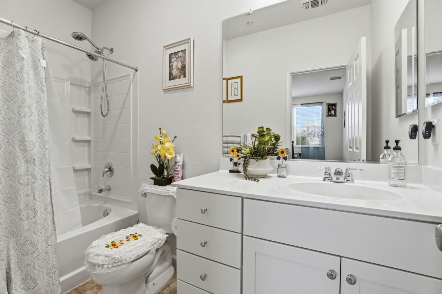 Detail Gallery Image 33 of 65 For 805 Klamath Way, Hollister,  CA 95023 - 4 Beds | 3 Baths