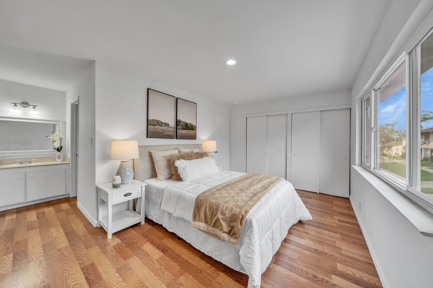 Detail Gallery Image 10 of 20 For 570 Crabapple Way, San Jose,  CA 95111 - 3 Beds | 1/1 Baths