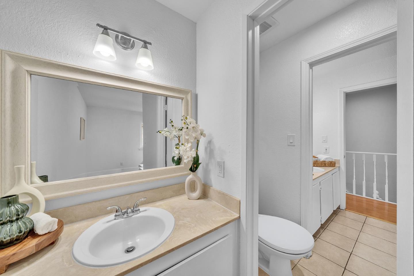 Detail Gallery Image 11 of 20 For 570 Crabapple Way, San Jose,  CA 95111 - 3 Beds | 1/1 Baths